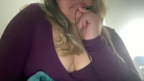69candyflowers online show from January 2025 03:37:01 AM
