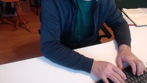 Snapshot of 69pifpaf chatting on January 2025 07:35:02 AM 69pifpaf online show from January 2025 07:35:02 AM