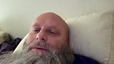 Snapshot of 69singledad79 chatting on September 2025 05:46:02 PM 69singledad79 online show from September 2025 05:46:02 PM