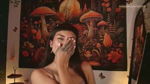 B R I E L A  online show from May 2026 06:15:02 PM