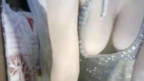 Snapshot of 77lilu chatting on September 2025 09:38:01 PM Lilu online show from September 2025 09:38:01 PM