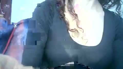 Lilu online show from February 2026 10:52:02 AM