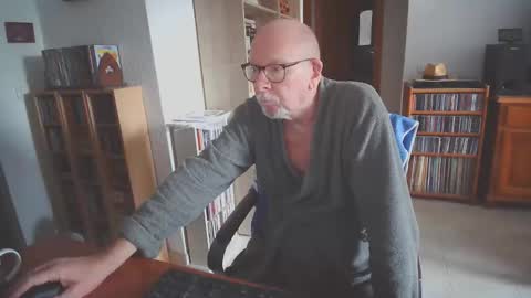  Papi  online show from October 2025 07:20:02 AM