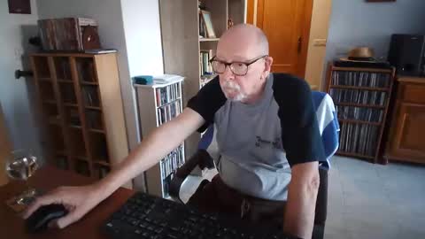  Papi  online show from April 2026 06:10:01 PM