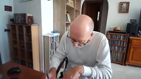  Papi  online show from April 2026 10:18:01 AM