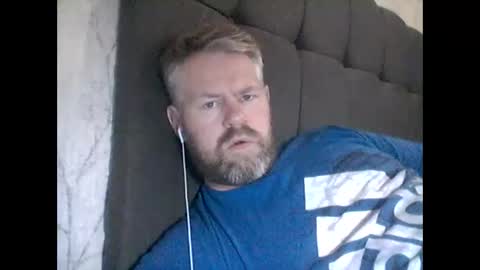 81jonnyx online show from February 2025 10:16:01 AM