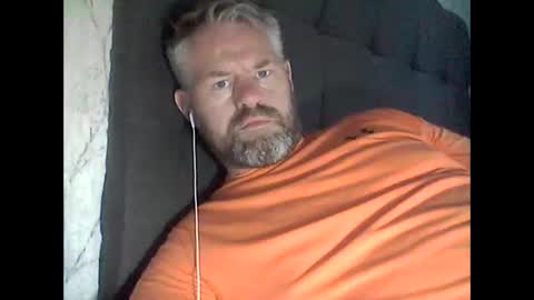 81jonnyx online show from September 2025 03:45:01 PM