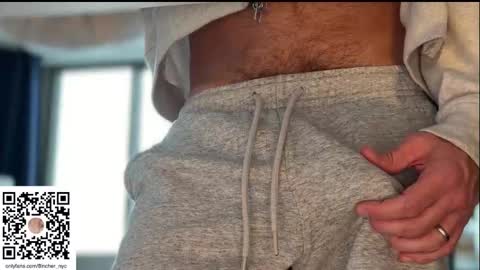 8incher NYC online show from February 2026 03:04:02 PM