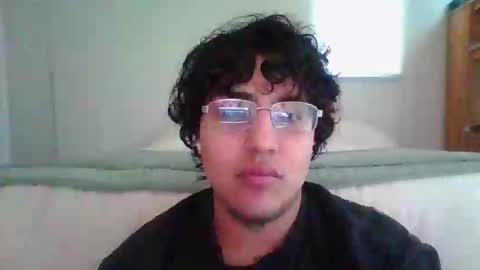 Butterfly boy online show from December 2024 07:09:02 PM