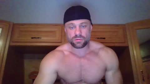 Snapshot of 9fat_inches chatting on December 2024 03:27:02 AM 9 fat inches online show from December 2024 03:27:02 AM