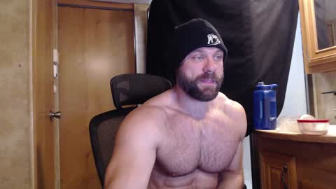 Snapshot of 9fat_inches chatting on January 2025 07:39:01 PM 9 fat inches online show from January 2025 07:39:01 PM