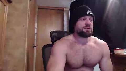 Snapshot of 9fat_inches chatting on February 2025 06:09:01 PM 9 fat inches online show from February 2025 06:09:01 PM