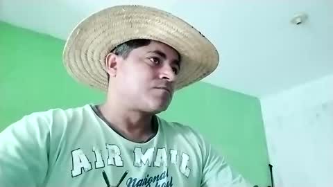 9vinhocamshow online show from February 2025 12:12:01 PM