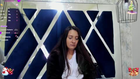  Alaia online show from December 2024 03:03:01 PM