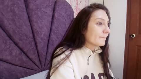  Alaia online show from October 2025 12:05:01 PM