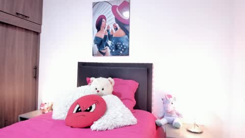 Snapshot of _alana_grey_ chatting on May 2026 12:43:01 PM _alana_grey_ online show from May 2026 12:43:01 PM
