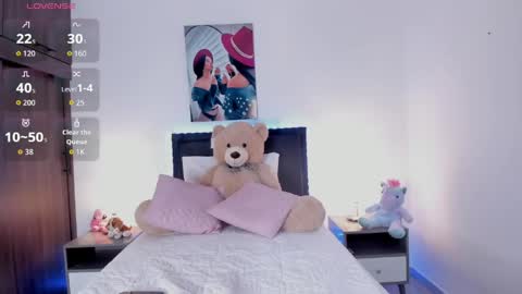 Snapshot of _alana_grey_ chatting on May 2026 01:05:02 PM _alana_grey_ online show from May 2026 01:05:02 PM