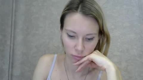 _alex1819 online show from February 2026 07:40:01 AM