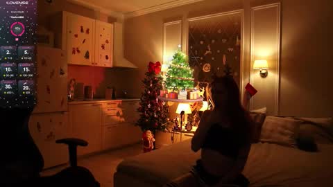 _alice_meyss_ online show from December 2025 10:16:01 PM