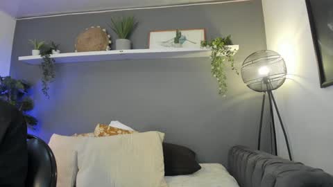 Snapshot of _aliice_1 chatting on February 2025 08:10:01 PM  Alice  online show from February 2025 08:10:01 PM