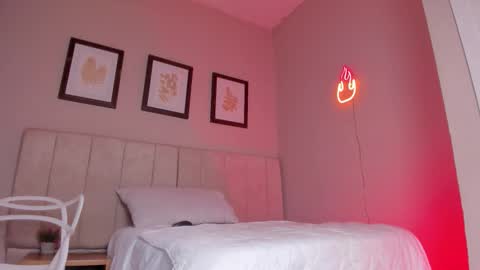 Hii I m Alison   online show from November 2025 11:31:01 AM