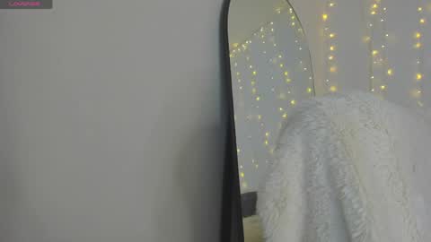Snapshot of _allisongomez chatting on May 2026 11:12:01 PM _allisongomez online show from May 2026 11:12:01 PM