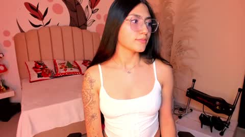 Snapshot of _allondra_ chatting on December 2024 02:43:02 AM Allondra online show from December 2024 02:43:02 AM