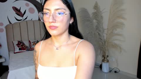 Snapshot of _allondra_ chatting on January 2025 01:24:01 AM Allondra online show from January 2025 01:24:01 AM