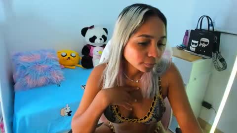 Analia online show from December 2024 03:13:02 AM