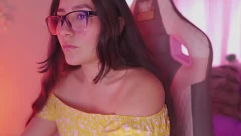 Snapshot of _anastaciia_ chatting on August 2026 03:33:01 PM _anastaciia_ online show from August 2026 03:33:01 PM