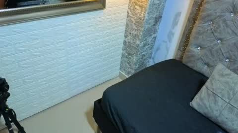 Snapshot of _andrealopez chatting on June 2026 05:20:01 AM _andrealopez online show from June 2026 05:20:01 AM