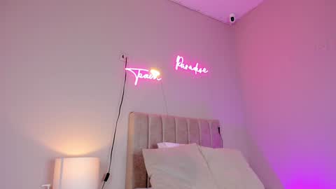 ngela  online show from January 2025 11:33:01 AM