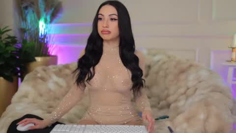 Anna online show from April 2026 07:26:01 PM