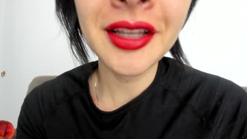 antonia online show from December 2024 10:43:01 AM