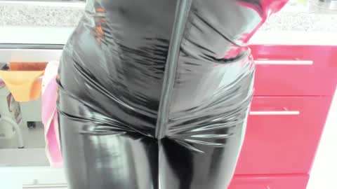 antonia online show from February 2025 03:41:02 PM