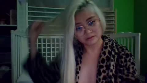 Snapshot of _aradel chatting on December 2025 06:54:02 AM _aradel online show from December 2025 06:54:02 AM