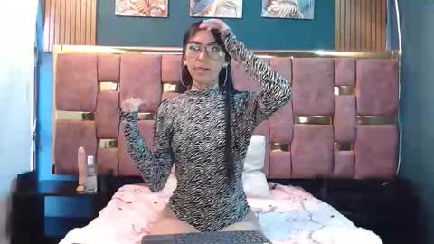 Aranza.  online show from May 2026 12:01:01 PM