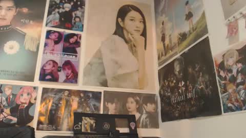 Ariana online show from November 2025 01:33:02 PM