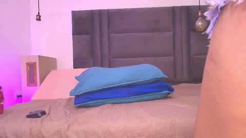 Arlet online show from October 2025 03:18:01 AM