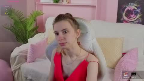 Snapshot of _ash_leyy_ chatting on May 2026 01:25:01 AM _ash_leyy_ online show from May 2026 01:25:01 AM