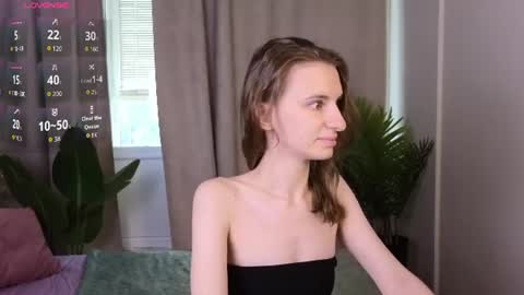 Snapshot of _ash_leyy_ chatting on July 2026 01:37:01 AM _ash_leyy_ online show from July 2026 01:37:01 AM