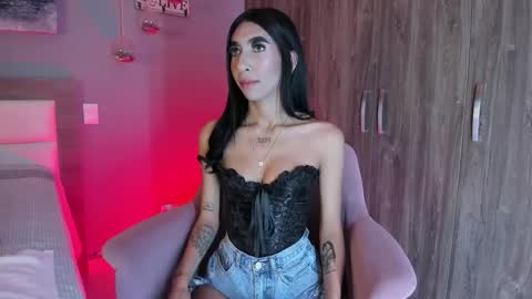 Snapshot of _ashly_77 chatting on October 2025 07:18:01 PM Ashly online show from October 2025 07:18:01 PM