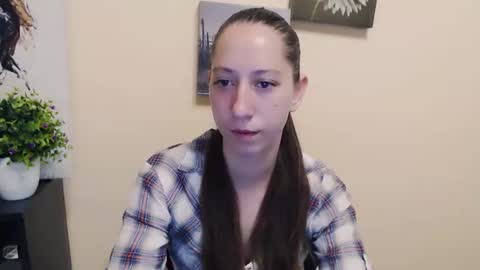 _astraia_ online show from June 2026 06:45:02 AM
