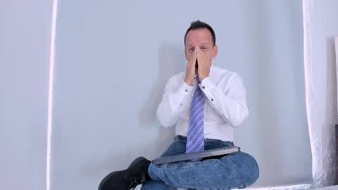 _axelking_ online show from November 2025 11:43:02 AM