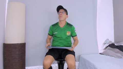 _axelking_ online show from November 2025 11:36:02 AM