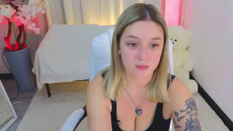 Jess online show from November 2025 03:30:01 AM