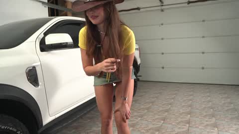 Arianna online show from March 2026 06:58:02 PM