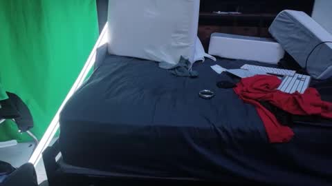 Snapshot of _bearyhairy_ chatting on February 2026 03:49:02 AM Chupa Bear online show from February 2026 03:49:02 AM