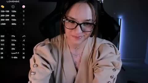 Snapshot of _betty_boom_ chatting on June 2026 10:41:02 PM Betty online show from June 2026 10:41:02 PM
