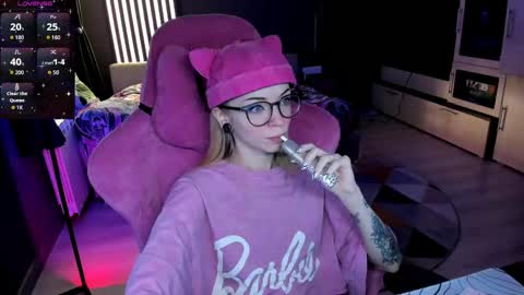 Olivia Subscribe to my Fansly -   online show from May 2026 01:43:02 AM